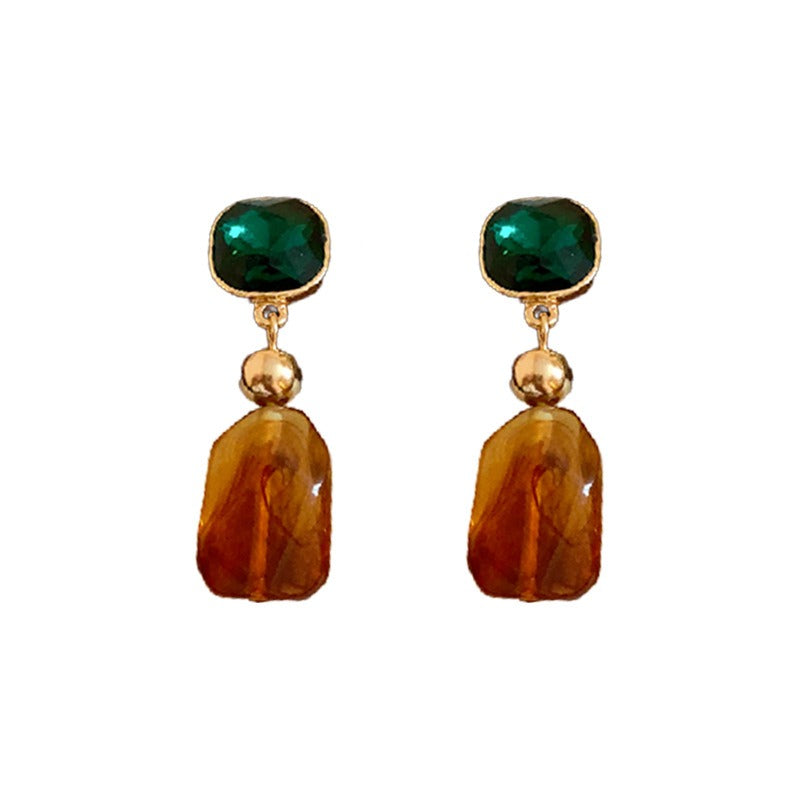 Square flower earrings, retro and high-end earrings, simple commuting fashion, light luxury earrings