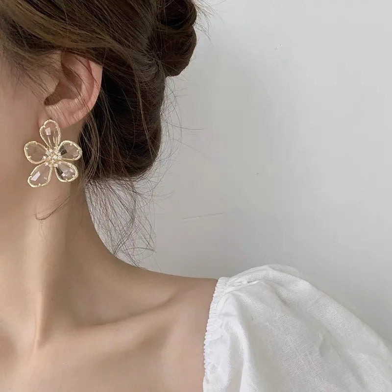 Zilora – Glamouröse Blüten-Ohrringe ✨ Stilvoll, edel & zeitlos schön