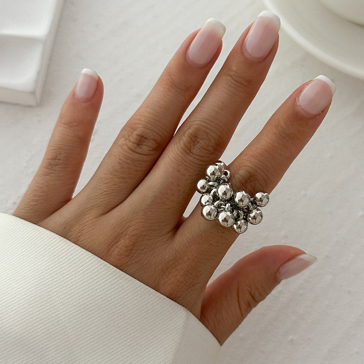 Zilora – Eleganter Wickelring mit Perlen-Design ✨ Verstellbar und stilvoll