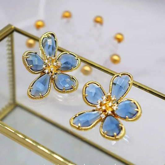 Zilora – Glamouröse Blüten-Ohrringe ✨ Stilvoll, edel & zeitlos schön