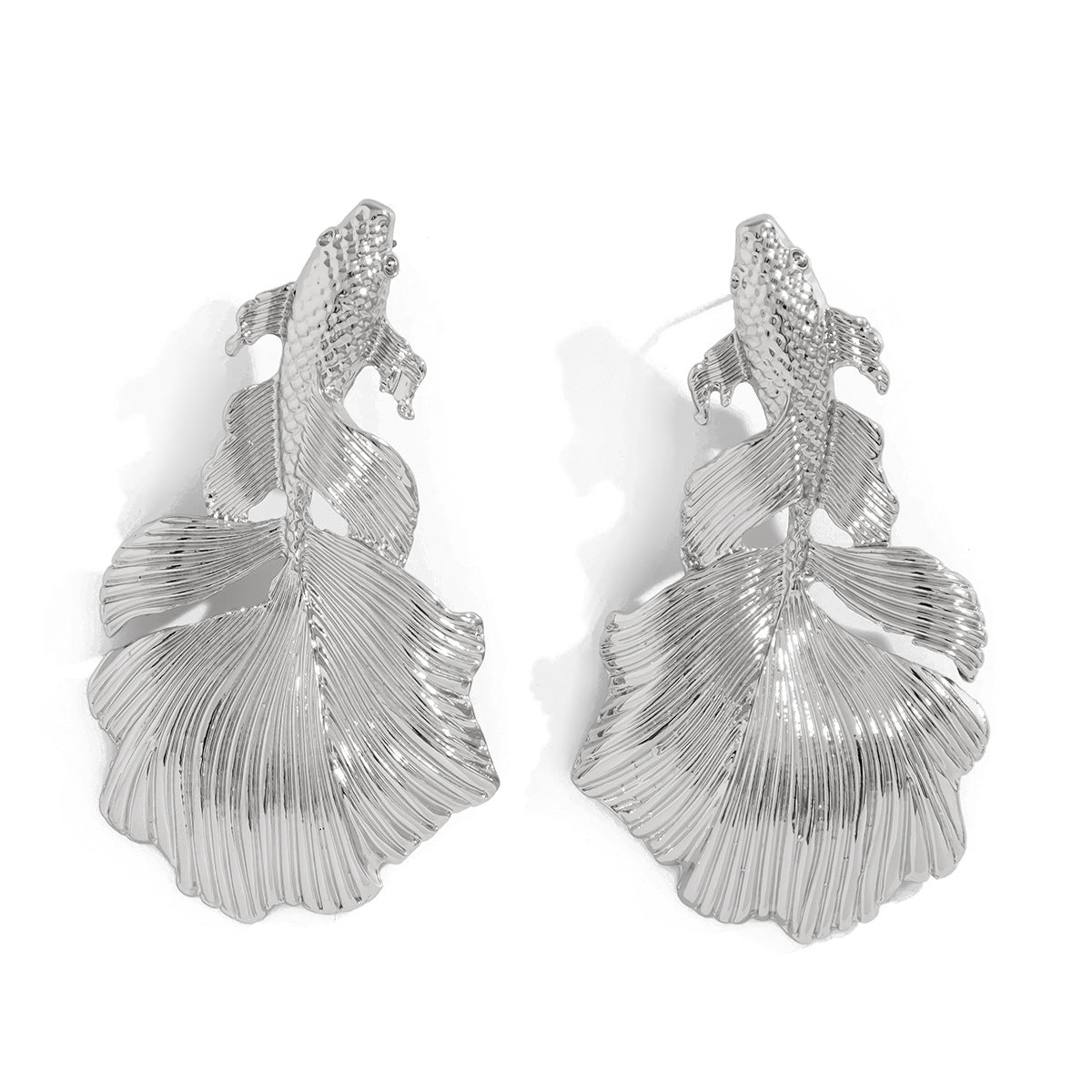 Spiral alloy round earrings with exaggerated irregular heart-shaped pendant, new earring design