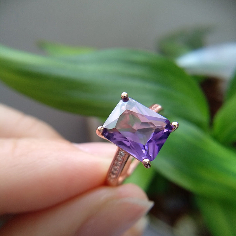 Zilora – Eleganter quadratischer Ring 💎 Moderner Stil mit glänzendem Finish