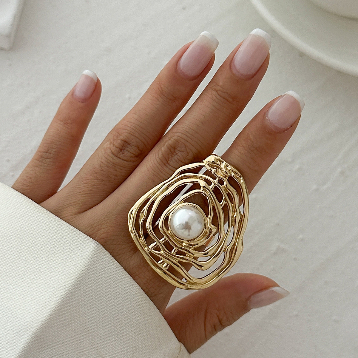 Zilora – Eleganter Wickelring mit Perlen-Design ✨ Verstellbar und stilvoll