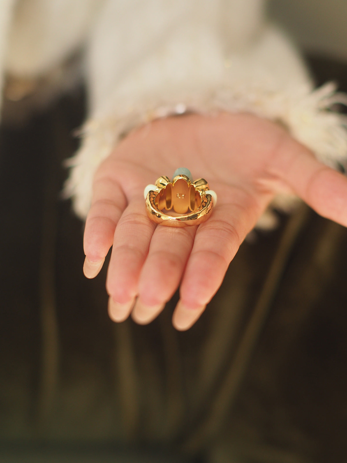 Zilora – Minimalistischer Designer-Ring ✨ Europäischer Stil in Gold