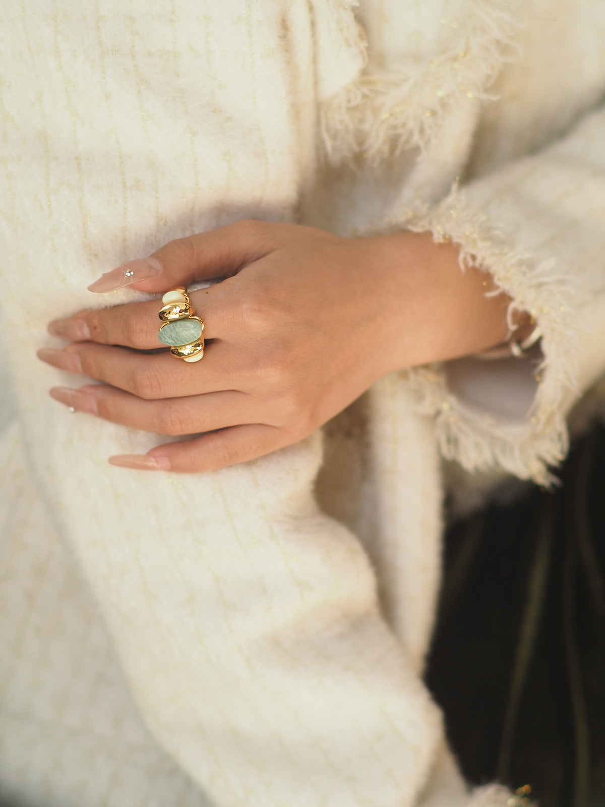 Zilora – Minimalistischer Designer-Ring ✨ Europäischer Stil in Gold