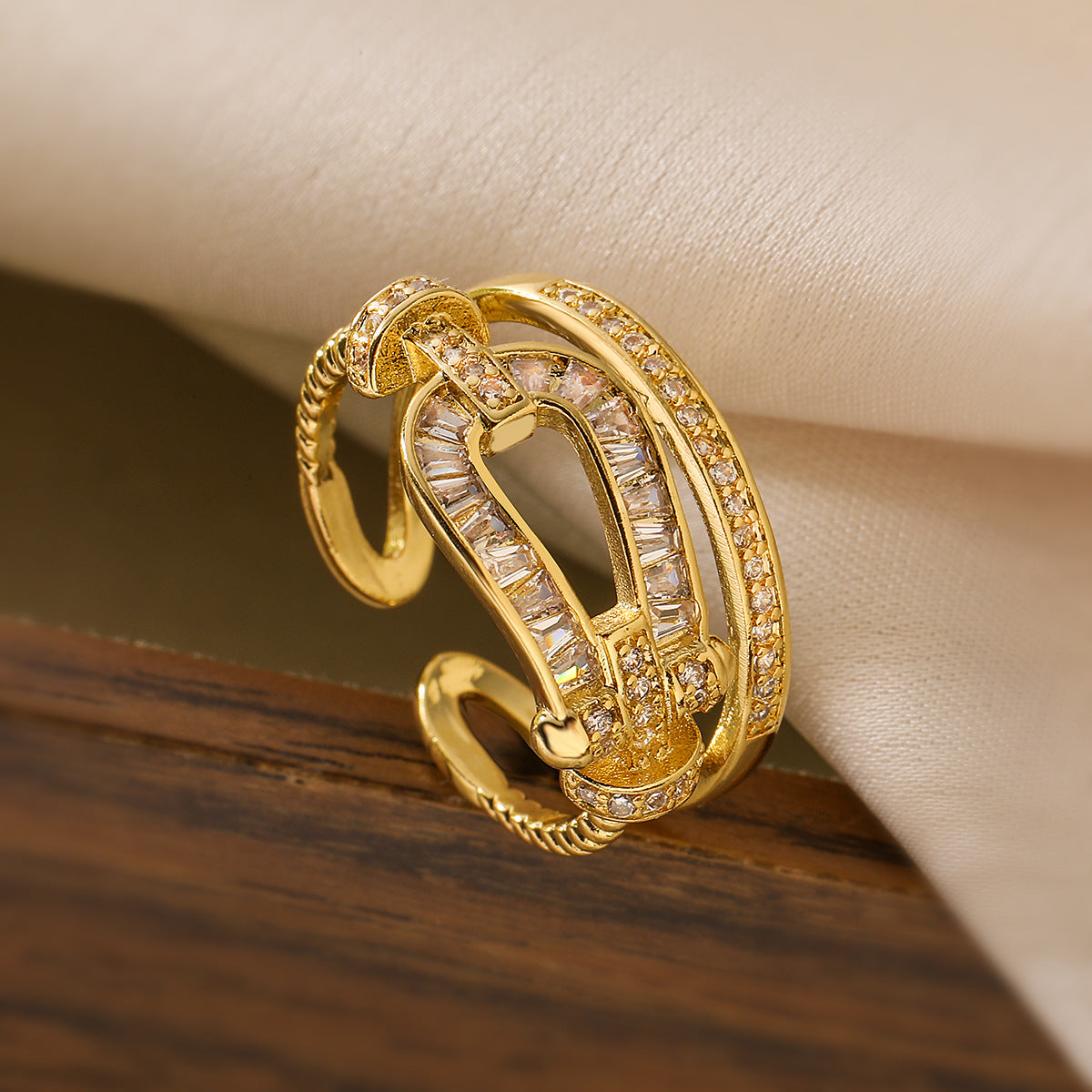 Zilora – Luxuriöser Statement-Ring ✨ Verstellbar mit geometrischem Design