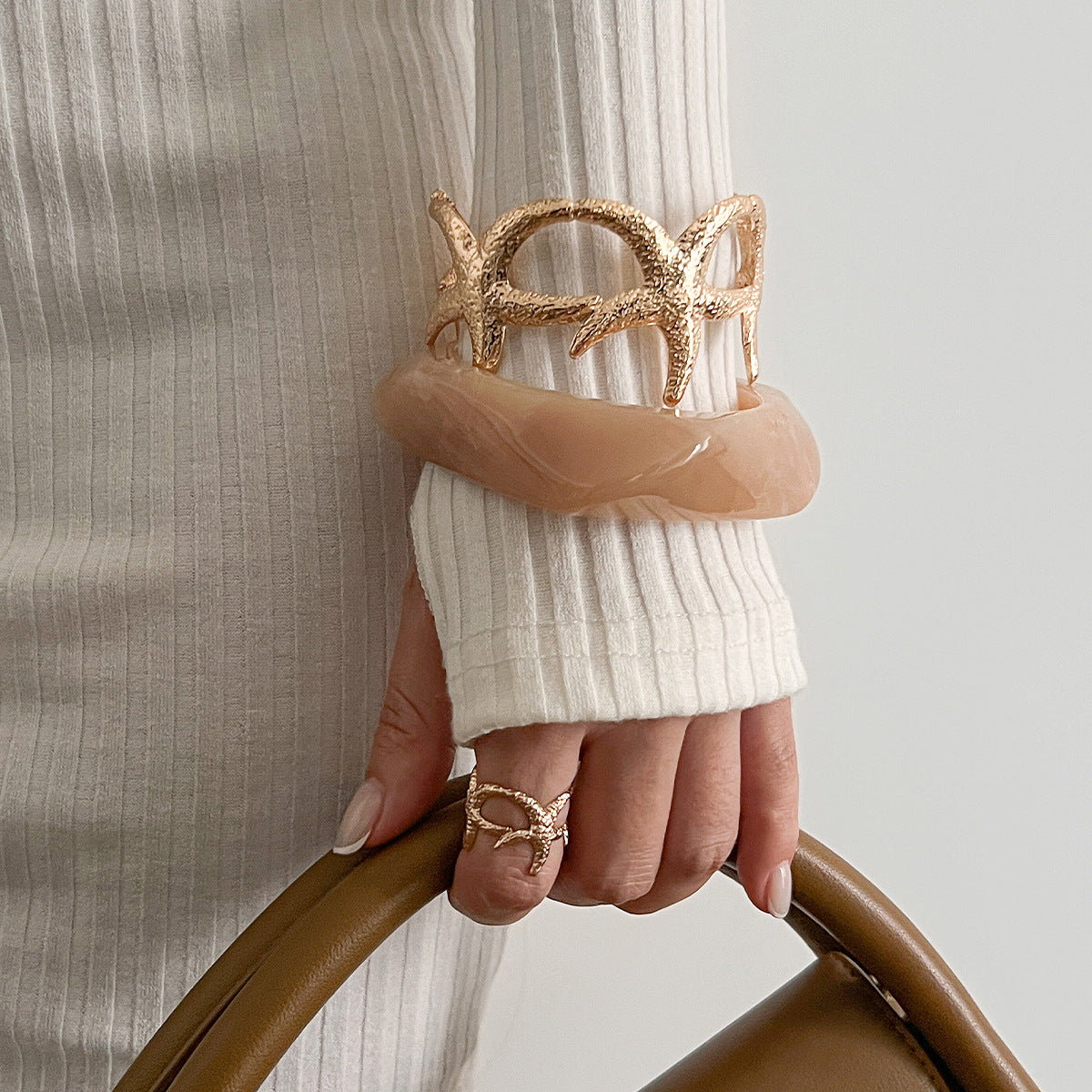 Zilora – Offenes Armband mit Seestern-Design ✨ Eleganz im Alltag