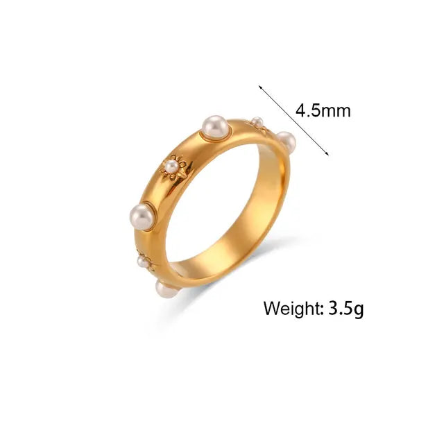 Zilora – Zarter 18K vergoldeter Ring ✨ mit grüner Zirkonia & Perlen