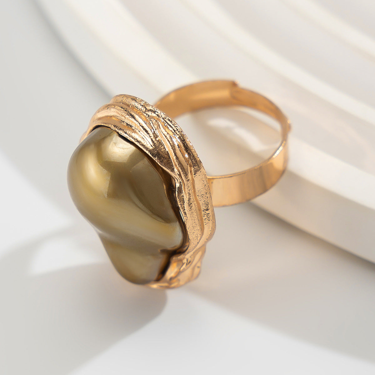 Zilora – Barockringe mit unregelmäßigen Perlen & Retro-Design