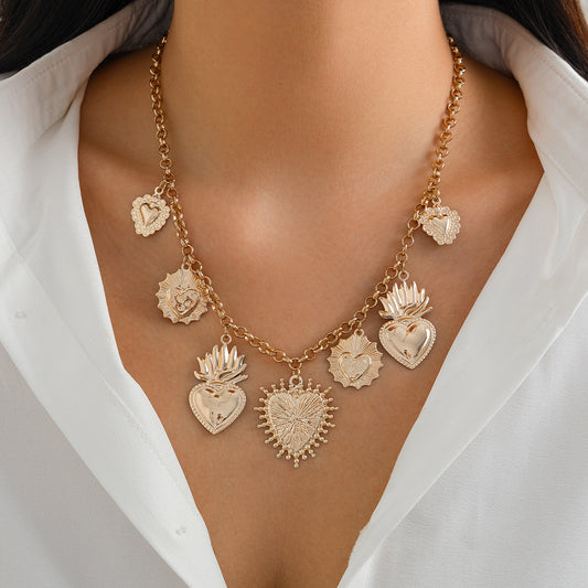 Zilora – Elegante Flammen-Herz-Kette in Gold und Weiß K ✨