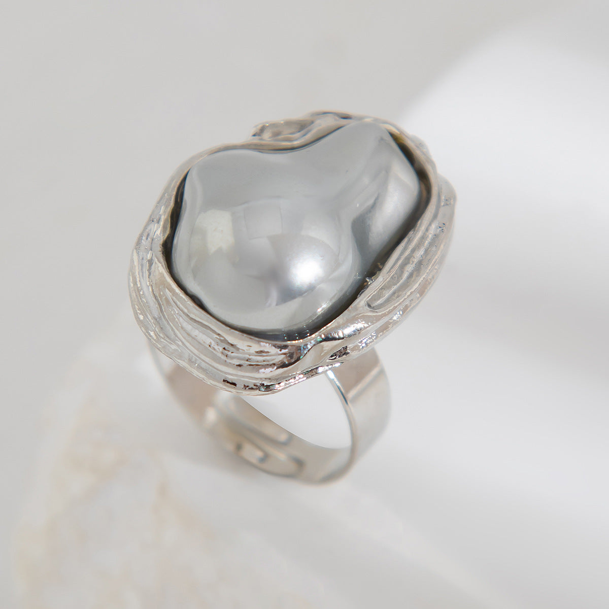 Zilora – Barockringe mit unregelmäßigen Perlen & Retro-Design
