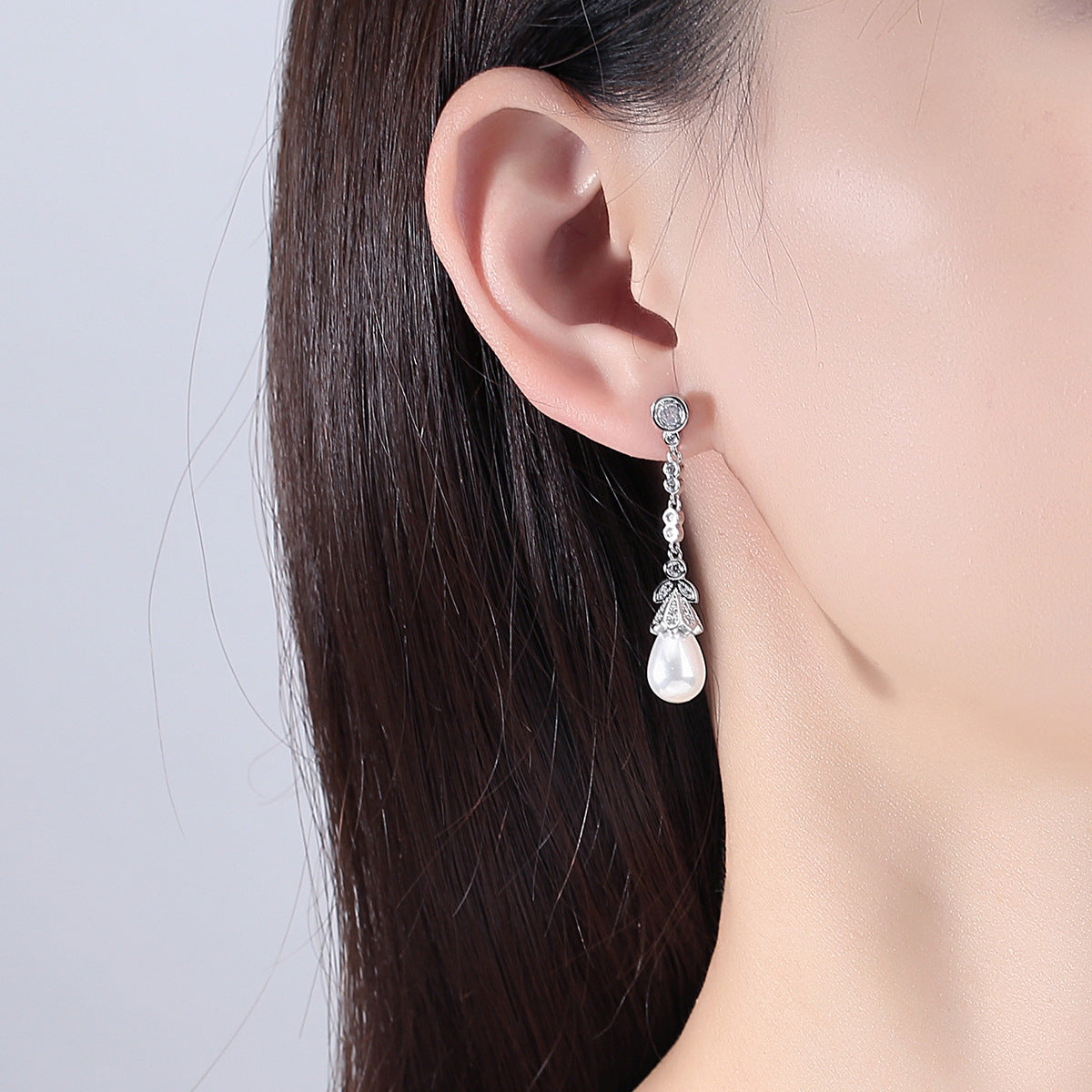 Zilora – Silberne Perlenohrringe mit Zirkonia ✨ Zeitlose Eleganz